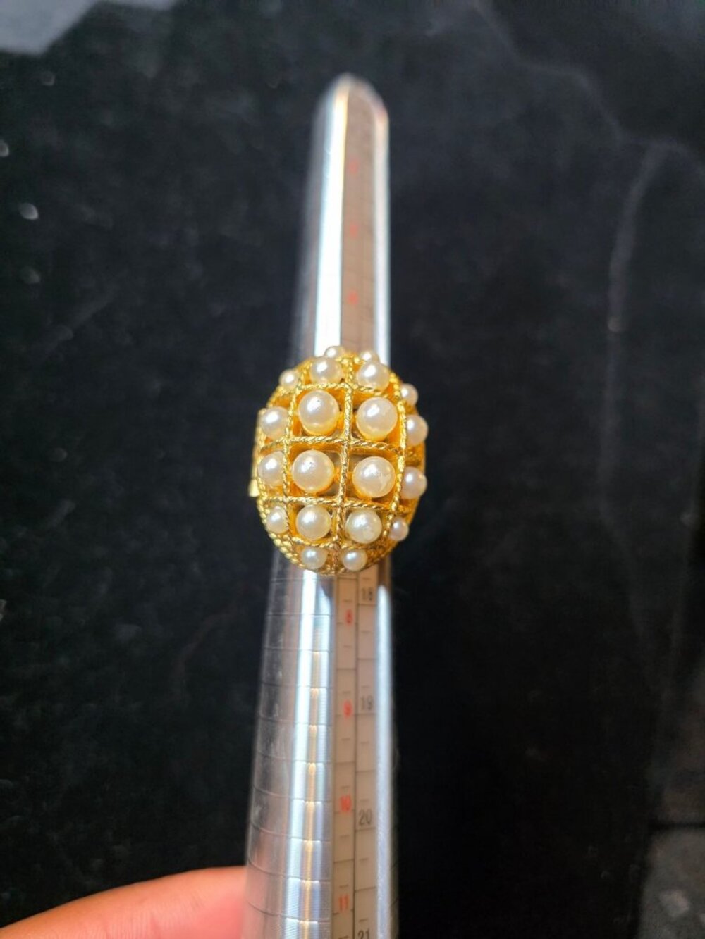 Vintage Avon Gold-Tone Locket Ring With Faux Pearls Size 6 Retro Jewe